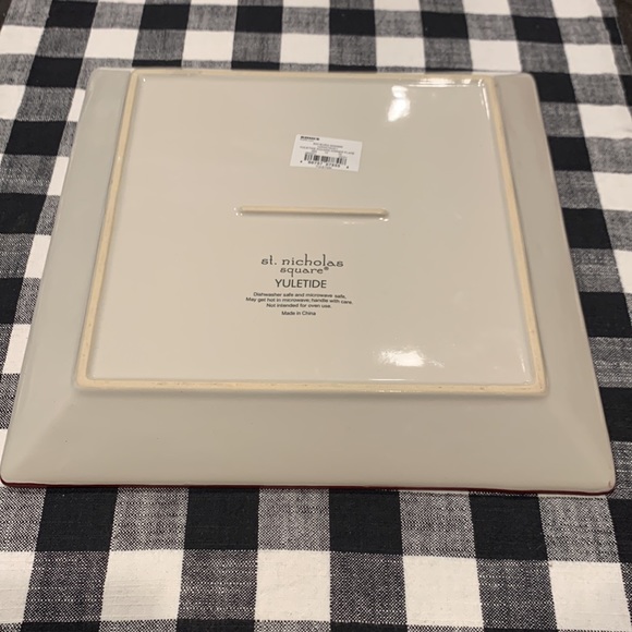 St. Nicholas Square Dinner Plate & Salt & Pepper Shaker Set - Picture 10 of 14